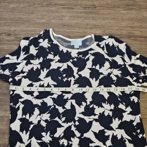 CeCe By Cynthia Steffe Blue/White Floral Long Sleeve Soft Womens Sweater Sz M - Picture 8 of 9